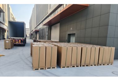 40HQ Container Loaded: Ronlon Industrial Vacuum Cleaners Ready for Dispatch