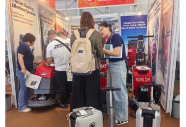 Day 3 of the 139th Canton Fair: RONLON Booth Remains Crowded, Core Cleaning Equipment Captivates Global Buyers